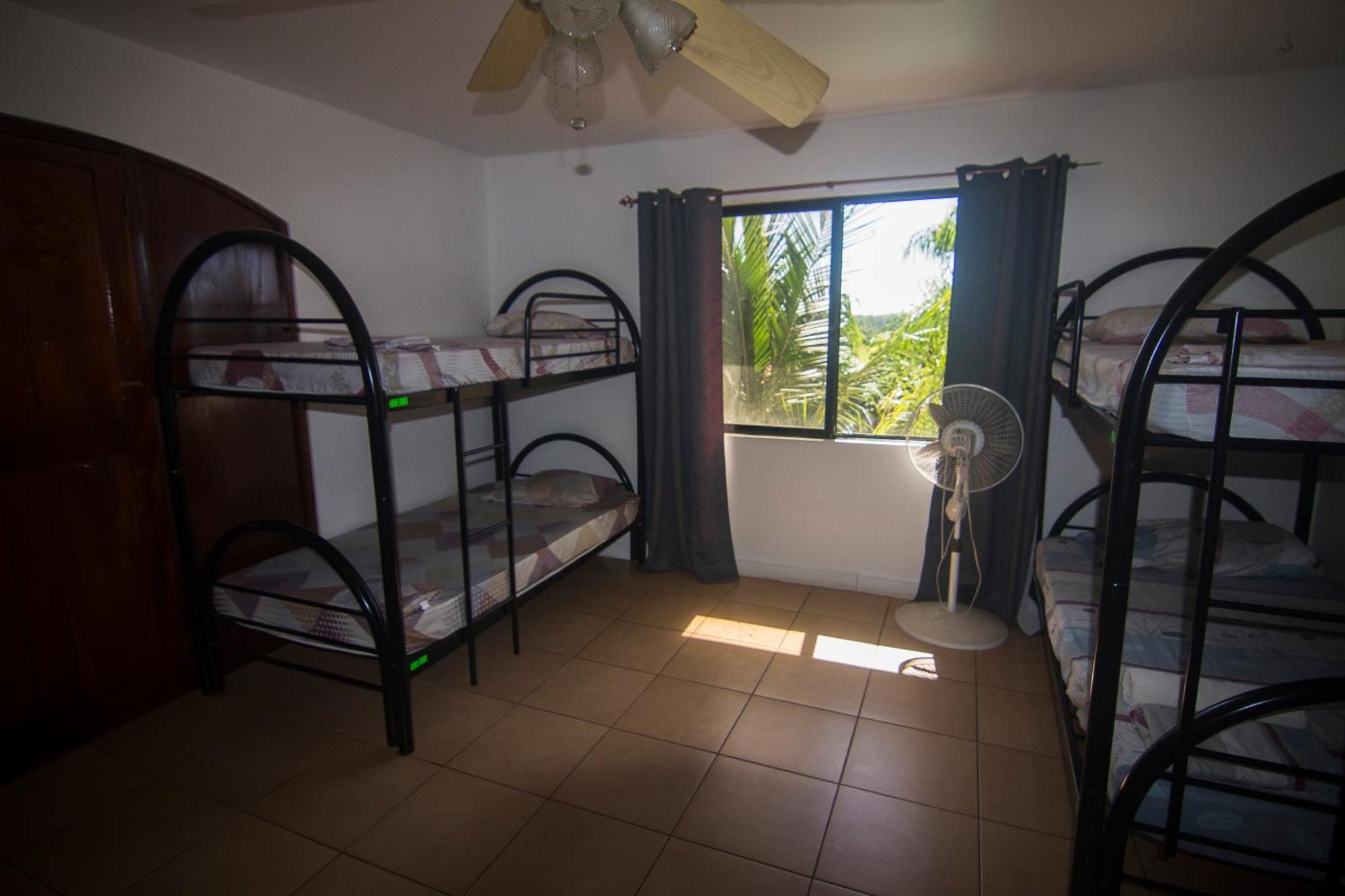 Wipeout Hostel Jaco Luaran gambar