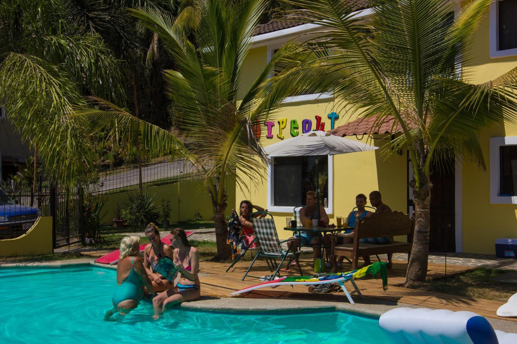 Wipeout Hostel Jaco Luaran gambar