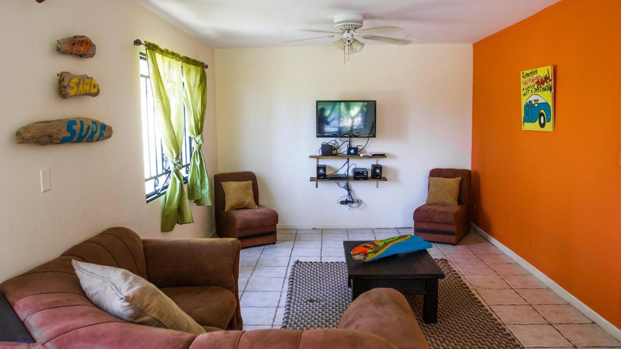 Wipeout Hostel Jaco Luaran gambar